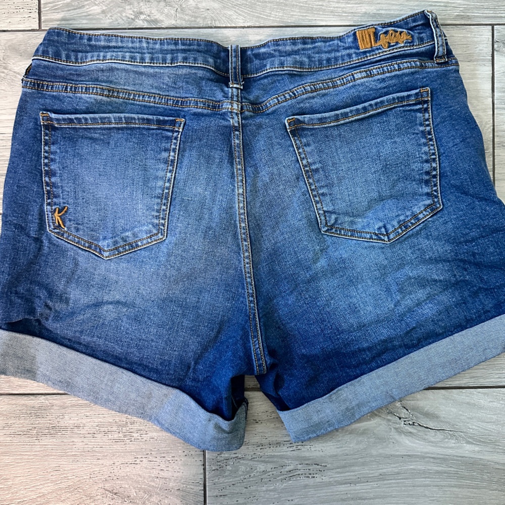 Kut from the Kloth Women’s Classic Denim Katy Boyfriend Jean Shorts size 16 - Picture 5 of 8